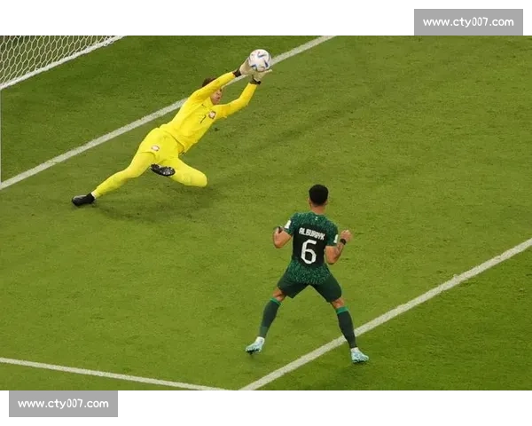 伯纳乌惊魂夜!什琴斯尼扑碎姆巴佩点球神话 伯纳乌惊魂夜!什琴斯尼扑碎姆巴佩点球神话